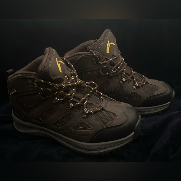 Upsolo Men's Mid Waterproof Hiking Ankle Boots Trekking Backpacking, size 9.5 - Picture 1 of 5